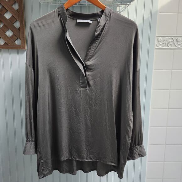 Vince Silk Shirred Drape Pullover Long Sleeve V neck Blouse in Frog - Picture 3 of 10